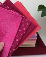 Load image into Gallery viewer, Patchwork Mugs (Star) - Throw Quilt Kit 1 - AGF version