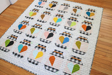 Load image into Gallery viewer, FARMHOUSE MASON JARS _ paper quilt pattern