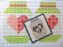 Load image into Gallery viewer, FARMHOUSE MASON JARS _ paper quilt pattern