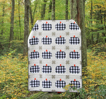 Load image into Gallery viewer, SPOOKY PUMPKIN PATCH _ digital quilt pattern