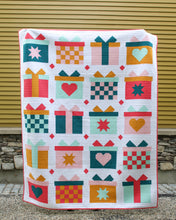 Load image into Gallery viewer, SANTA&#39;S GIFT_ paper quilt pattern
