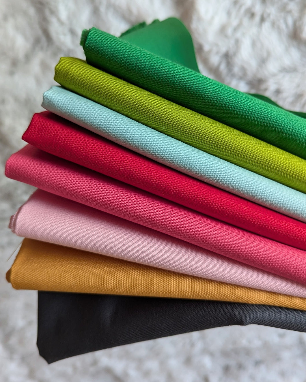 Christmas Joy - 8 piece FQ Bundle