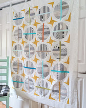 Load image into Gallery viewer, POMPOM GALAXY _ paper quilt pattern
