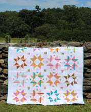 Load image into Gallery viewer, STRIPED RIBBON STAR _ digital quilt pattern
